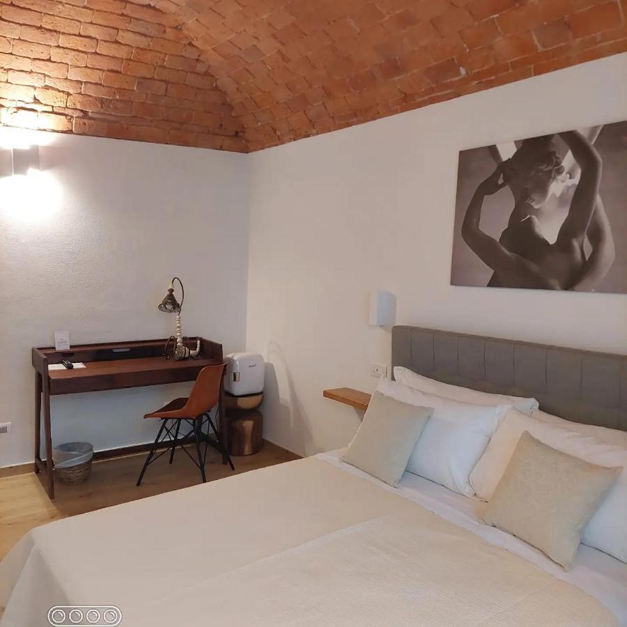 Federico II - Rooms And Breakfast Borgio Verezzi Exterior photo