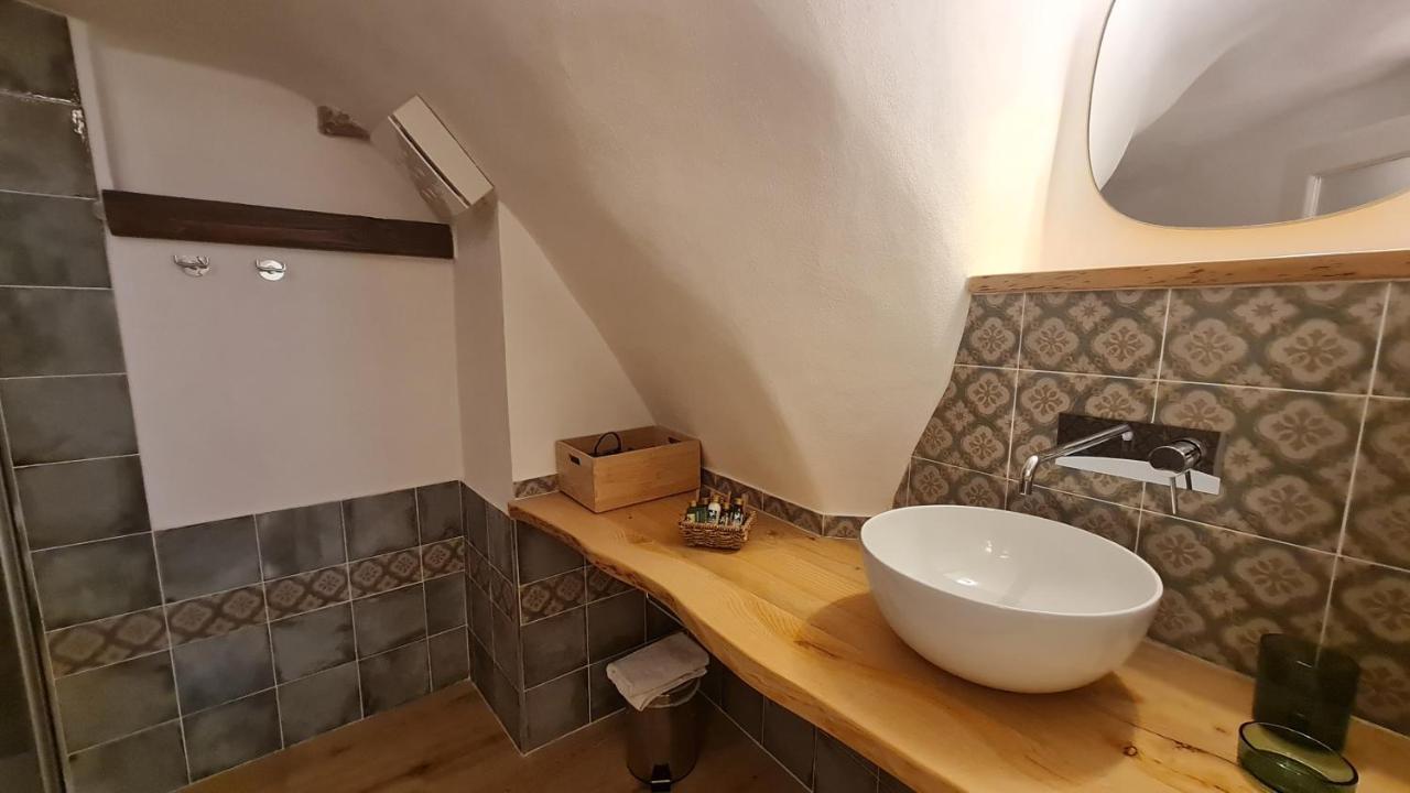 Federico II - Rooms And Breakfast Borgio Verezzi Exterior photo